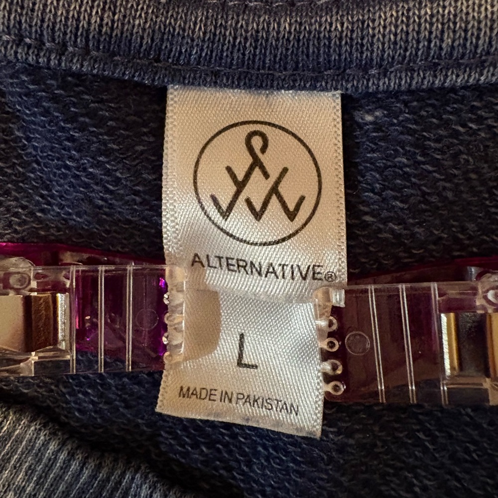 Alternative Apparel Lazy Day Mineral Wash French Terry Star Pullover Sweatshirt - Picture 9 of 17
